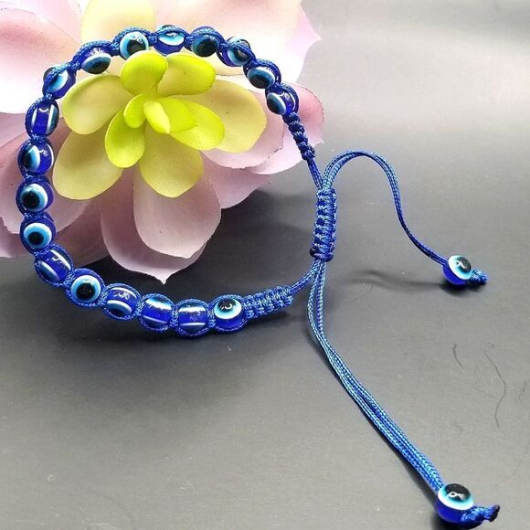 Evil Eye Beaded Adustible Charm Bracelet black and blue. - Picture 1 of 7